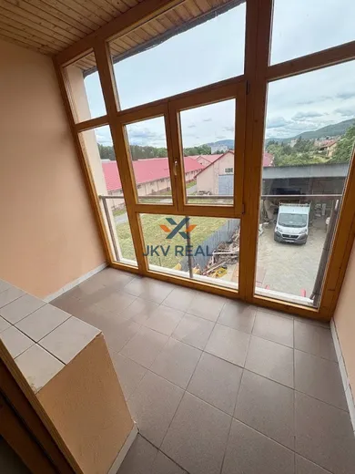 Na prenájom 2-izbový byt, 57 m², Zvolen, Borovianska
