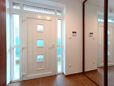 Na predaj 4-izbový dom, 140 m², Bratislava-Vajnory, Šuty