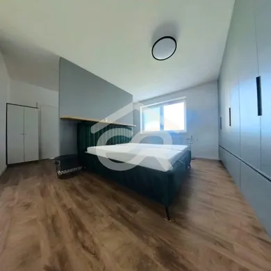 Na prenájom 3-izbový dom, 153 m², Nitra, Južná