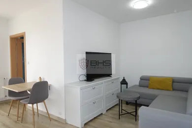 Na prenájom 2-izbový byt, 40 m², Miloslavov, Agátová