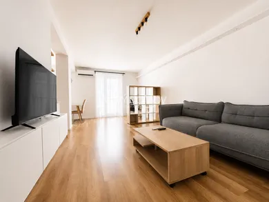 Na prenájom 2-izbový byt, 57 m², Galanta, K.Duchoňa 9
