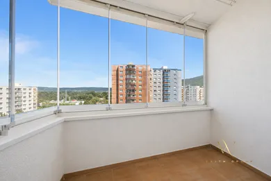 Na predaj 3-izbový byt, 64 m², Bratislava-Devínska Nová Ves