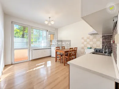 Na predaj 2-izbový byt, 64 m², Bratislava-Lamač, Heyrovského