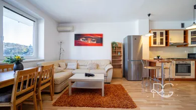 Byty na prenájom 2-izbový, Bratislava-Nové Mesto · €655