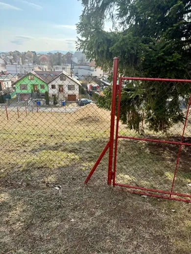 Na predaj pozemok, Mlynica