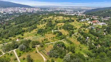 Na predaj pozemok, Bratislava-Lamač, Cesta na Klanec