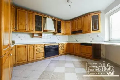 Na prenájom dom v Bratislava-Nové Mesto · €2 200 · Dokončené