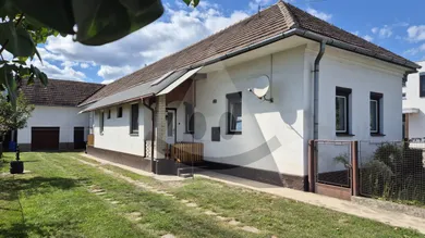 Houses for sale, 4-room in Martin · €235,000
