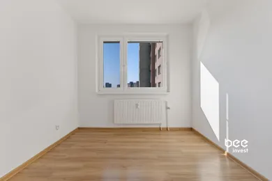 Na predaj 3-izbový byt, 70 m², Bratislava-Vrakuňa, Čiernovodská