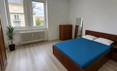 Na prenájom 3-izbový byt, 75 m², Bratislava-Staré Mesto, Björnsonova