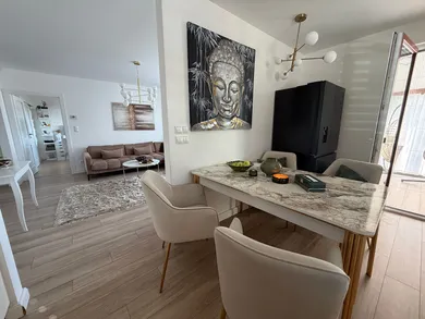 Na predaj 4-izbový dom, 140 m², Hontianska Vrbica