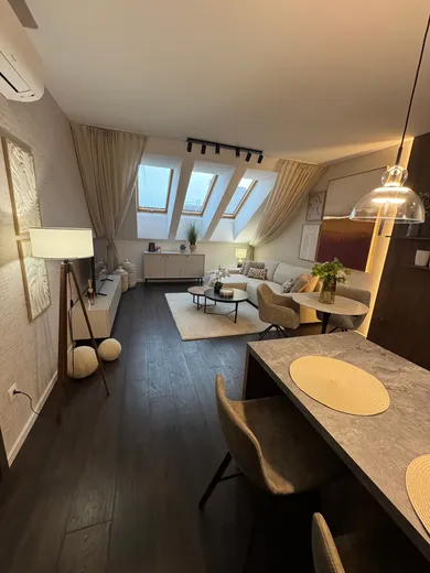 Na prenájom 2-izbový byt, 56 m², Nitra, Podzámska