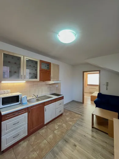 Apartments for rent, 1-room in Zlaté Moravce · €430