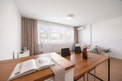Byty na prenájom 2-izbový, Hviezdoslavov · €590