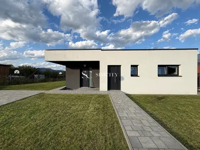 Domy na wynajem, Banská Bystrica · €1500