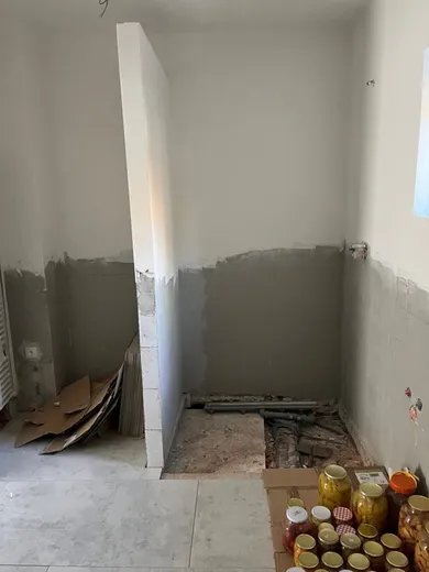 Na predaj dom, Trávnica, Hlavná