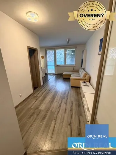 Na prenájom 1-izbový byt, 32 m², Slovenský Grob, Rastislavova