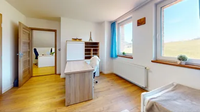 Na predaj 5-izbový dom, 160 m², Lietavská Svinná-Babkov