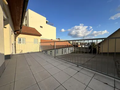 Byty na prenájom 2-izbový, Pezinok · €750