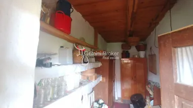 Na predaj 3-izbový dom, 70 m², -