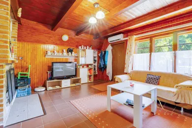 Na predaj rekreačný dom, 130 m², Pezinok