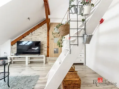 Na prenájom 2-izbový byt, 69 m², Bratislava-Staré Mesto, Jedlíkova