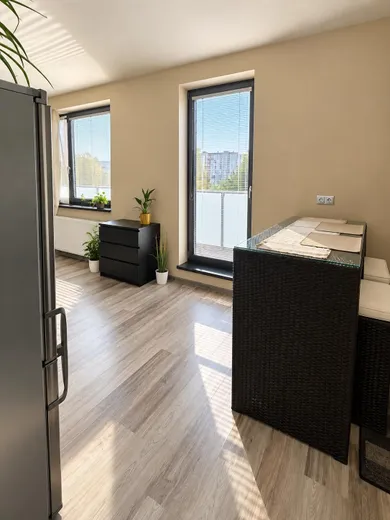Na prenájom 1-izbový byt, 53 m², Bratislava-Rača, Tbiliská