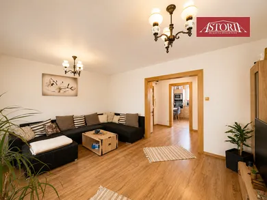 Na predaj 3-izbový byt, 69 m², Martin, Sucháčkova