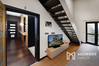 Na predaj 4-izbový byt, 145 m², Vysoké Tatry, -