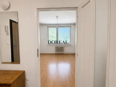 Na predaj 3-izbový byt, 74 m², Senica, Ružová