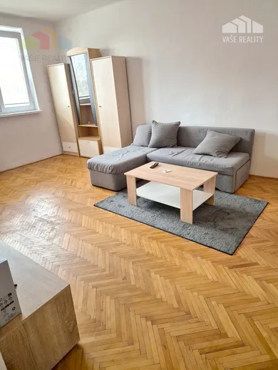 Na prenájom 1-izbový byt, 41 m², Piešťany