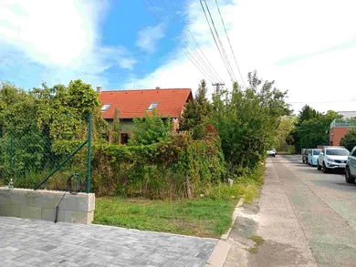 Na predaj 4-izbový dom, 140 m², Bratislava-Vajnory, Šuty