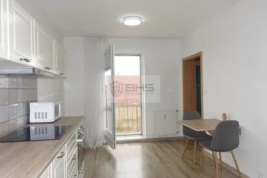 Na prenájom 2-izbový byt, 40 m², Miloslavov, Agátová