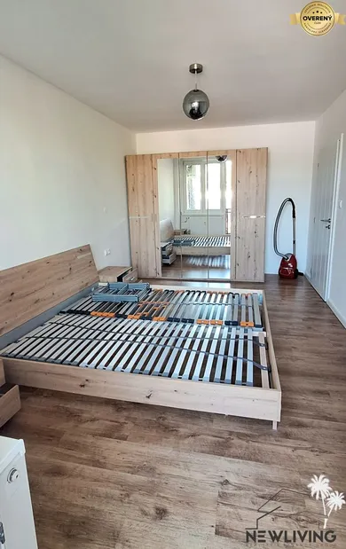 Na prenájom 2-izbový byt, 54 m², Piešťany, A. Dubčeka