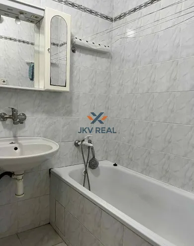 Na predaj 3-izbový byt, 75 m², Bratislava-Petržalka, Znievska