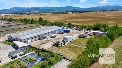 Na prenájom objekt, 178 m², Nové Mesto nad Váhom, Banská