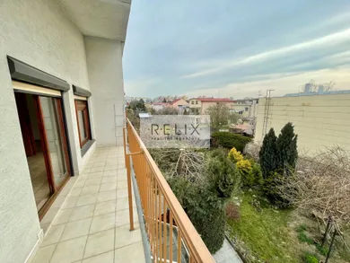 Коммерческие помещения в аренду, Bratislava-Petržalka · €1 500