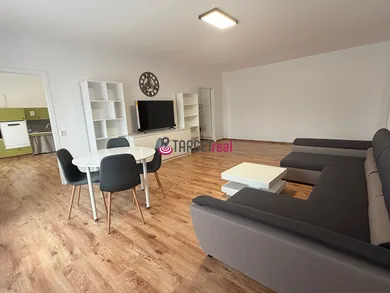 Na prenájom 2-izbový byt, 82 m², Piešťany, N. Teslu