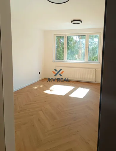 Byty na predaj 2-izbový, Prievidza · €97 900
