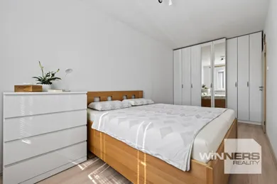 Na predaj 2-izbový byt, 54 m², Bratislava-Dúbravka, Považanova