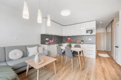 Na predaj 2-izbový byt, 43 m², Bratislava-Nové Mesto, Nobelova