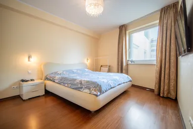 Na prenájom 4-izbový byt, 146 m², Bratislava-Karlova Ves, Hlaváčikova