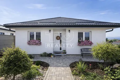 Eladó házak, 4-szobás, Prešov · €369 000