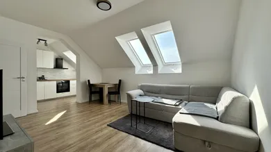 Na prenájom 1-izbový byt, 36 m², Zavar, Poronda