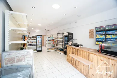 Na predaj komerčné, 80 m², Trnava, Štefánikova