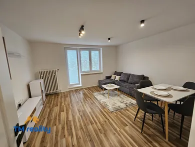 Na prenájom 3-izbový byt, 66 m², Partizánske, Školská
