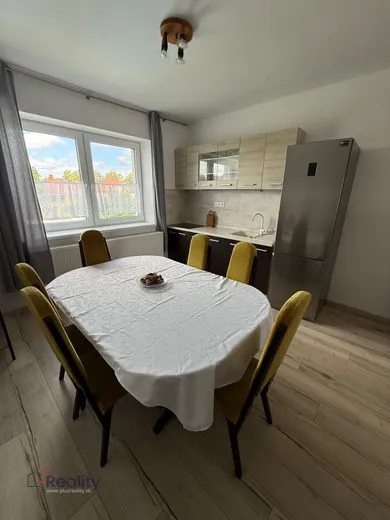 Na prenájom 2-izbový byt, 55 m², Dunajská Streda