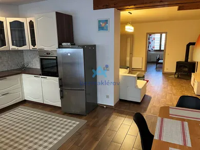 Na prenájom 2-izbový dom, 70 m², Trenčín, Poľovnícka