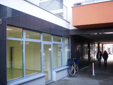 Na prenájom komerčné, 69 m², Senec, Lichnerova