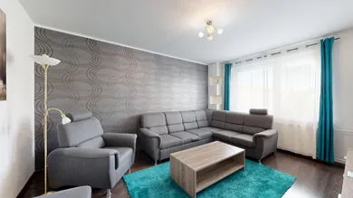 Mieszkania na wynajem, 4-pokojowe, Žilina · €800